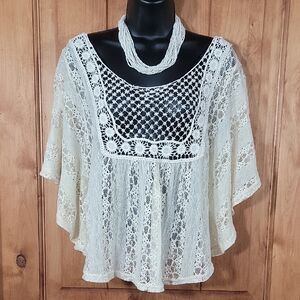 Vivid CoLace Batwing Blouse